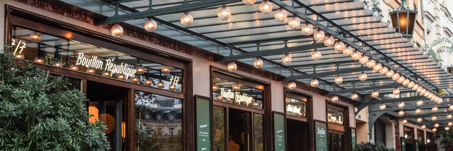 découvrez bouillon succès à lille, un restaurant où la cuisine authentique rencontre une ambiance chaleureuse. savourez des plats faits maison préparés à partir d'ingrédients frais et locaux, le tout dans un cadre convivial. idéal pour les repas en famille ou entre amis, bouillon succès vous garantit une expérience culinaire inoubliable.