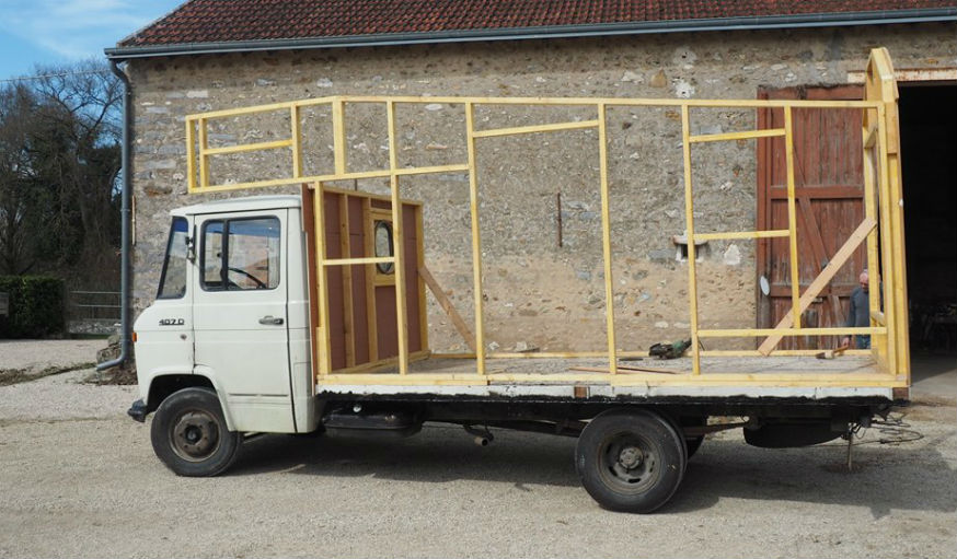 découvrez tout ce qu'il faut savoir sur le poids des tiny houses pour un transport facile et sécurisé. informez-vous sur les réglementations, les conseils pratiques et les meilleures solutions pour déplacer votre habitat écologique sans tracas.