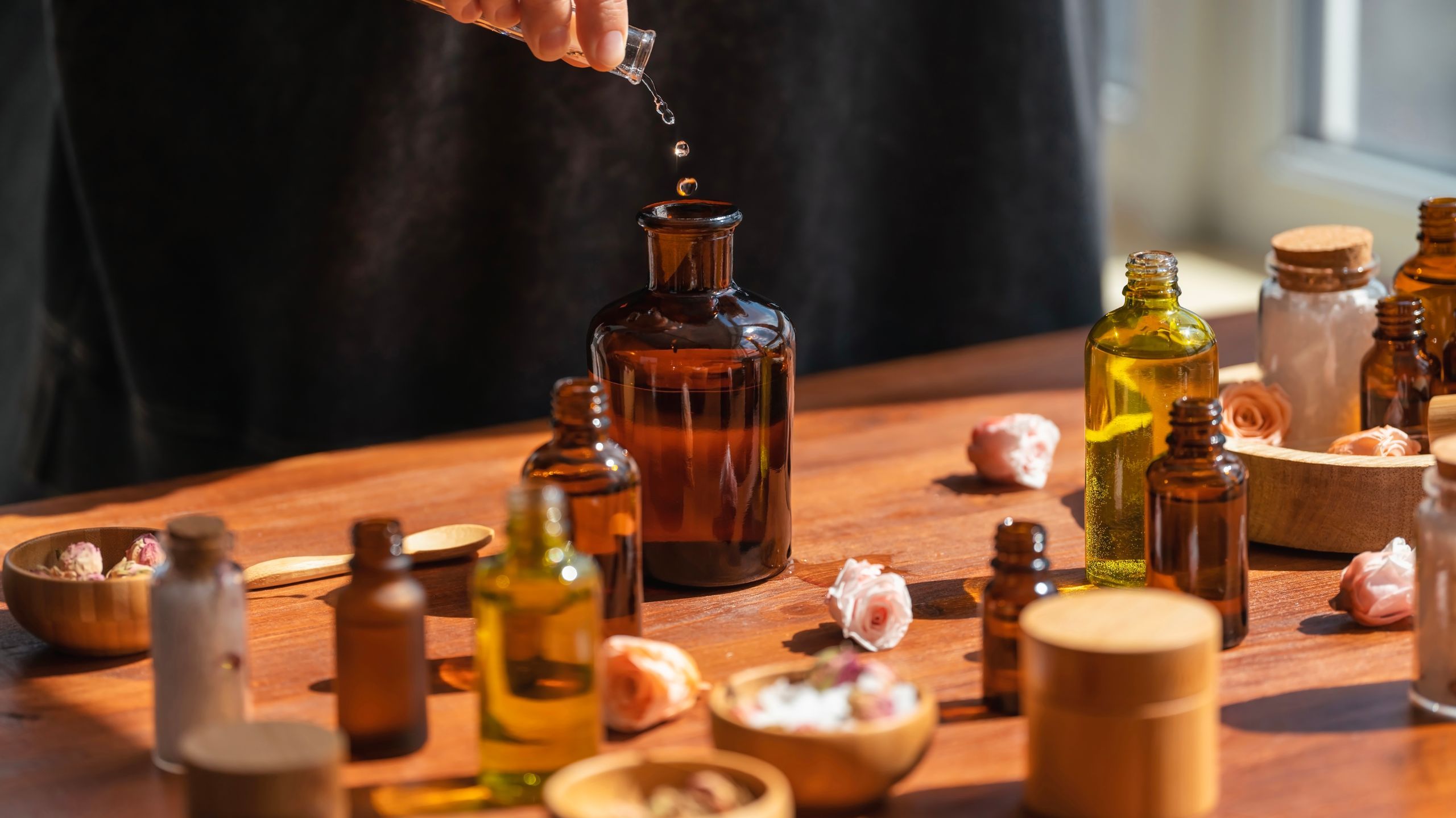 découvrez l'univers fascinant des parfums et leur lien indissociable avec la personnalité. apprenez comment choisir le parfum qui reflète votre caractère et votre style, et laissez-vous envoûter par les senteurs qui vous correspondent.