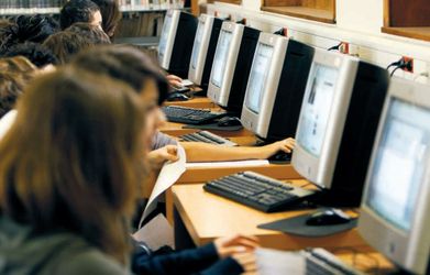 découvrez notre école numérique, un établissement innovant qui offre des formations adaptées aux métiers du digital. rejoignez-nous pour acquérir des compétences pratiques et théoriques dans un environnement inspirant et technologique.