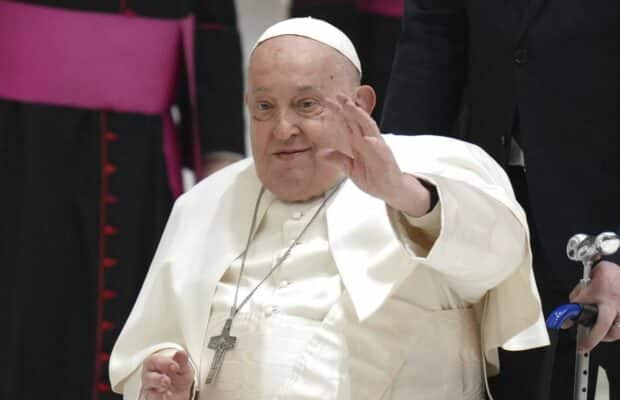 découvrez la fortune du pape françois, un aperçu de son patrimoine et de ses biens, ainsi qu'un éclairage sur la gestion financière du vatican et son engagement envers la philanthropie.
