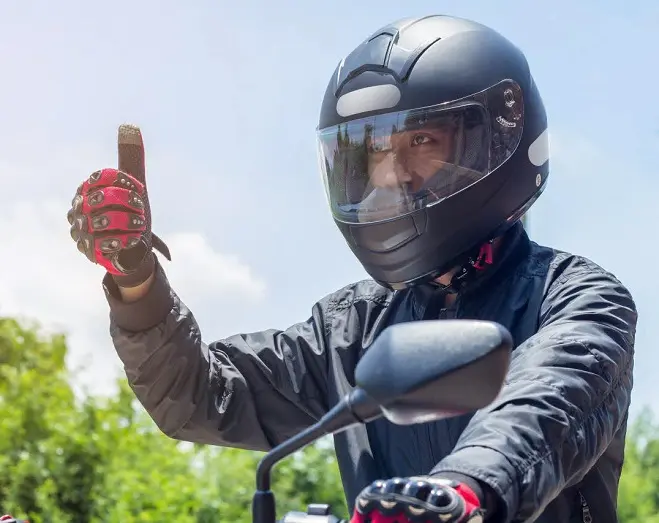 découvrez notre assurance moto et quad en martinique, adaptée à vos besoins et à votre budget. profitez d'une couverture complète, d'un service client réactif et de conseils sur mesure pour rouler en toute sérénité sur les routes tropicales.