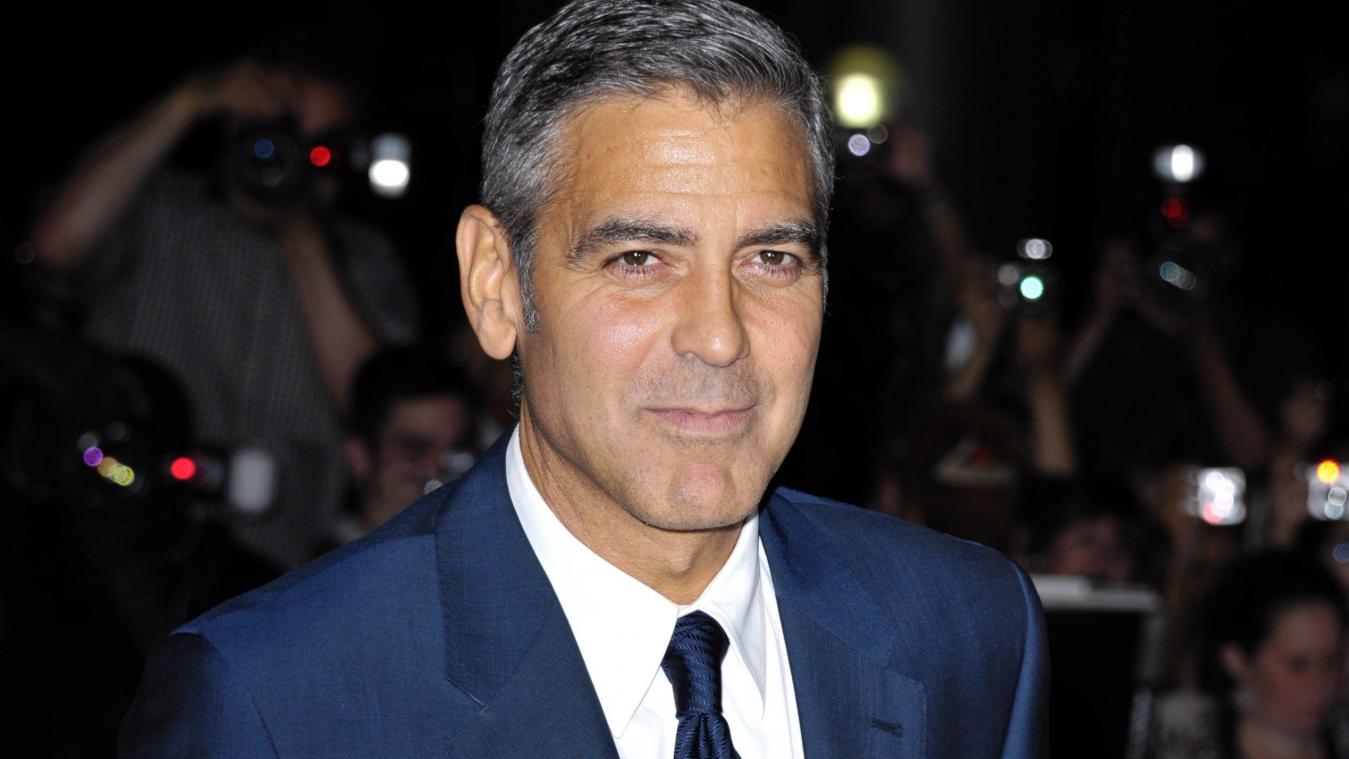 découvrez la visite surprise de george clooney à la ciotat, un événement qui fait vibrer cette jolie ville provençale. suivez les détails de sa venue, les réactions locales et les moments inoubliables capturés par les habitants.