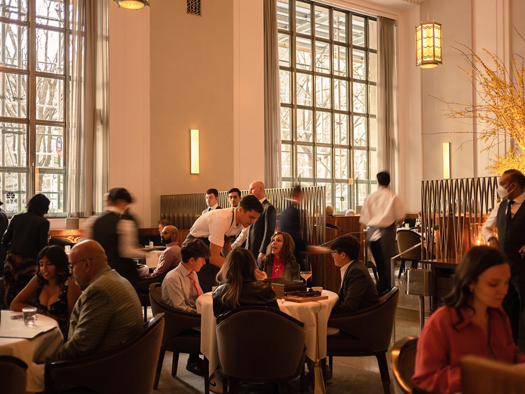 découvrez notre restaurant végétalien, un lieu unique où la cuisine végétale rencontre la créativité. savourez des plats savoureux, préparés avec des ingrédients frais et bio, dans une ambiance chaleureuse et conviviale. que vous soyez végétalien ou simplement curieux, laissez-vous séduire par notre menu éthique et gourmand.