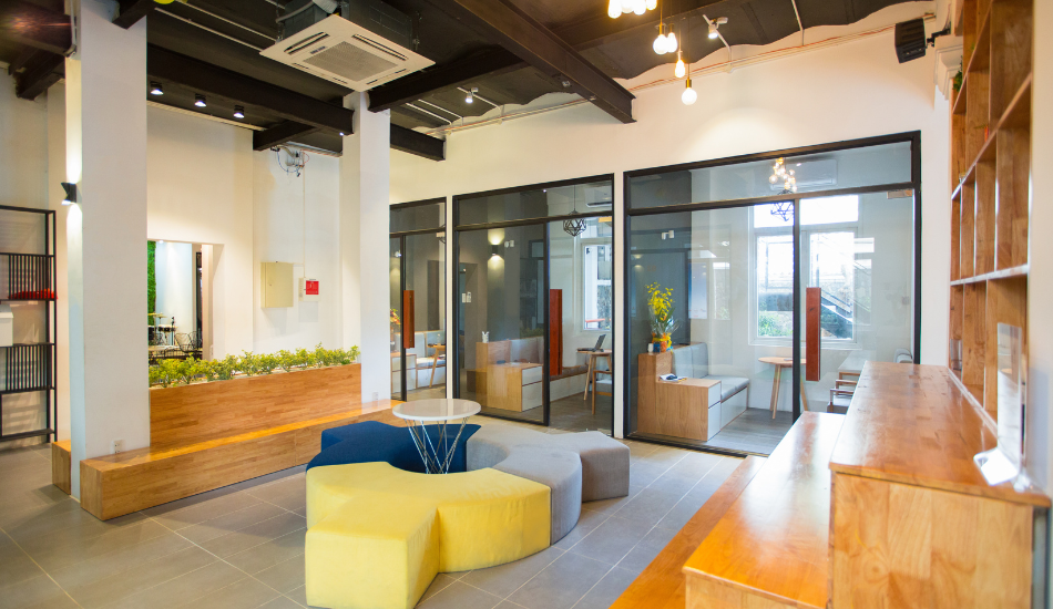 découvrez comment optimiser vos locaux industriels avec des solutions d'aménagement adaptées pour améliorer la productivité et le confort de vos espaces de travail.