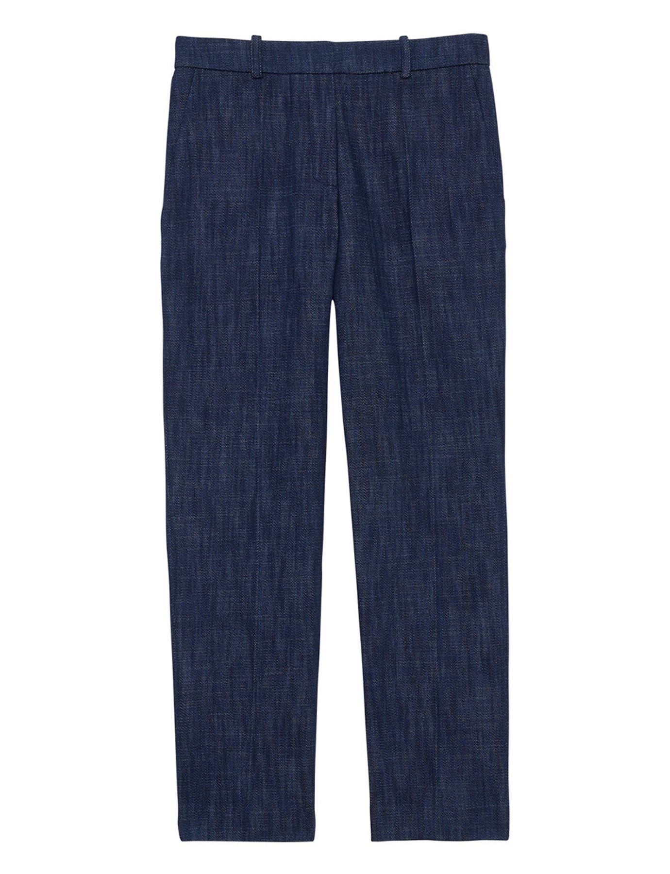 découvrez le pantalon incontournable d'inès de la fressange en 2026, alliant élégance intemporelle et style moderne pour sublimer votre garde-robe.