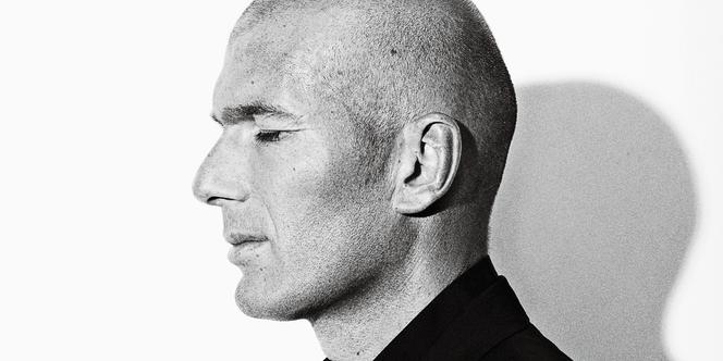 découvrez l'histoire fascinante de zidane et son contrat de magnat, une alliance entre talent footballistique et réussite financière exceptionnelle.