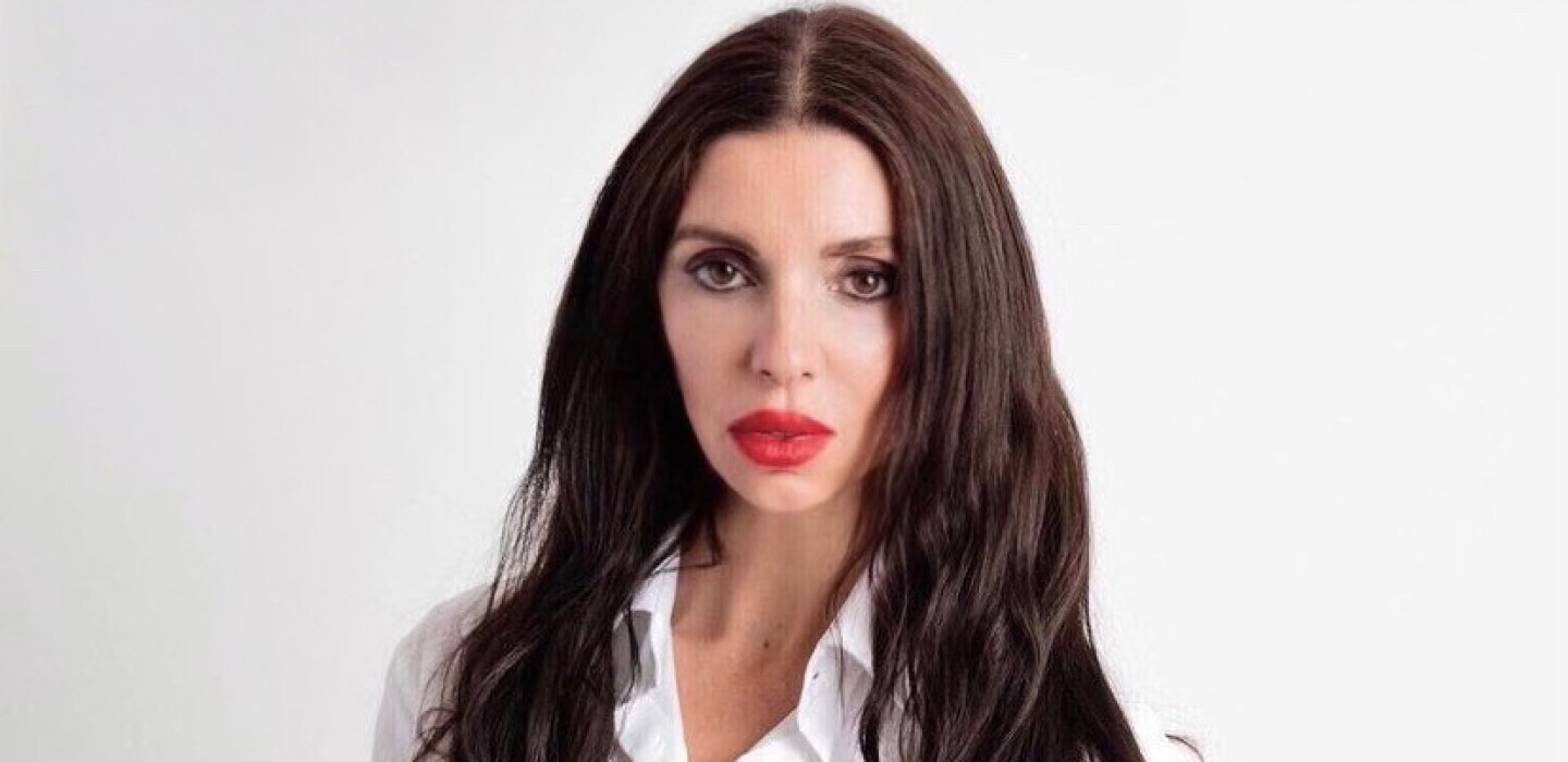 découvrez notre super-app innovante conçue pour lutter efficacement contre la désinformation boursière et vous offrir des informations fiables en temps réel.