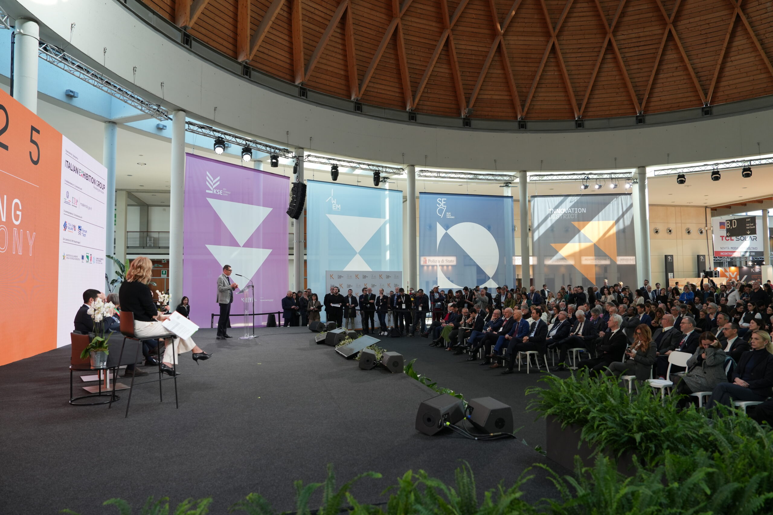 découvrez comment key innove pour accélérer la transition énergétique, en intégrant des solutions durables et technologies avancées pour un avenir plus écologique.