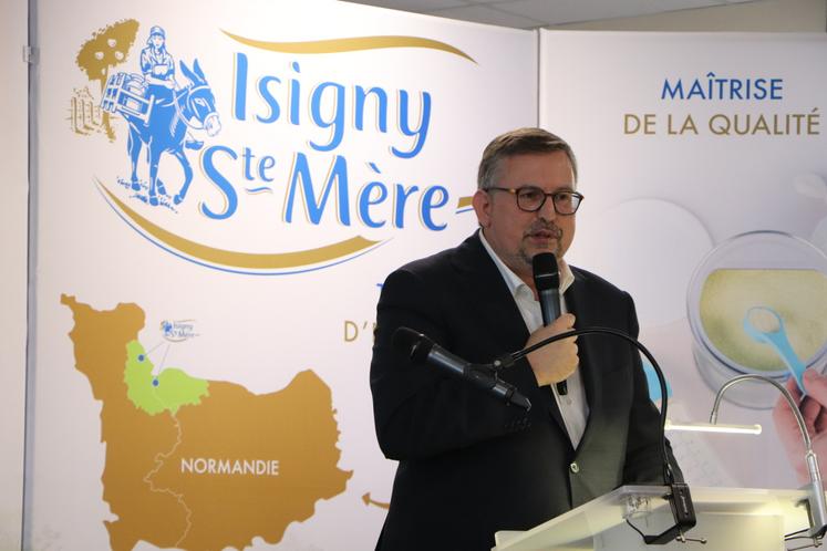 découvrez isigny sainte-mère, symbole de l'excellence normande alliant tradition et innovation dans ses produits laitiers d'exception.
